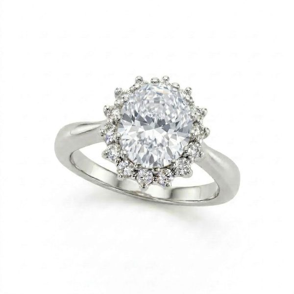 Ring Oval cut (10x8mm) with Brilliant Cut Prong set Ring